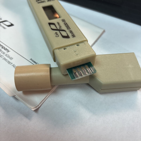Cole Parmer Digital PH Wand with ATC, 05830-00 and 05830-50