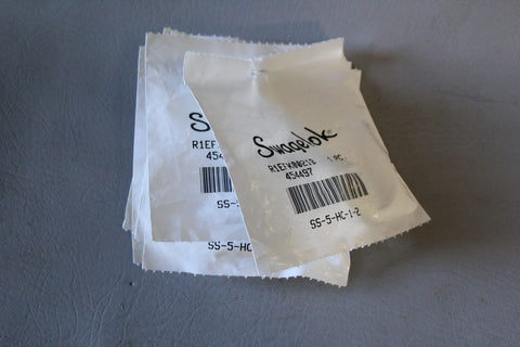 NEW LOT OF 5 SWAGELOK HOSE BARBS SS-5-HC-1-2