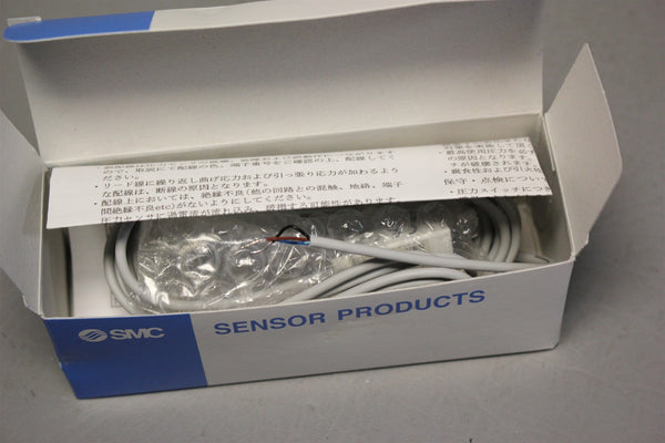 NEW SMC VACUUM SENSOR PSE511-R06-Q