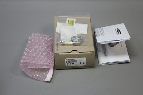 NEW BANNER LASER CONTRAST SENSOR Q3XTBLD200-Q8