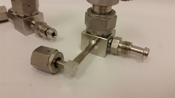 3 NUPRO HIGH PURITY BELLOWS SEALED VALVE WITH SYNCRO VAC ACTUATOR 52072 520254