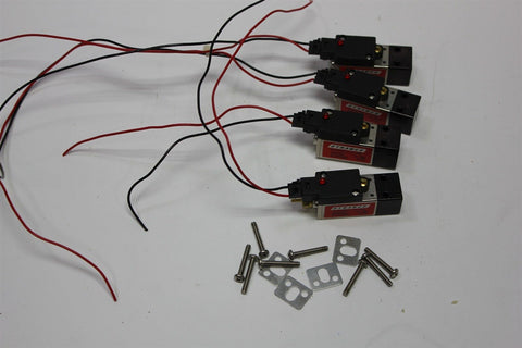 LOT OF 4 DYNAMCO 24VDC SOLENOID VALVES D1X346