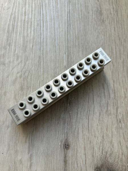 New SMC VV4QD15-10C4 4/5 PORT VALVE MANIFOLD VQD