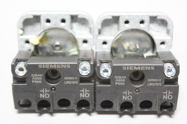 LOT OF 2 SIEMENS OIL TIGHT BLACK FLUSH PUSHBUTTON 52PA8A1 W/ 52BAK