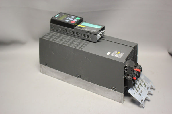 SIEMENS SINAMICS POWER MODULE WITH CONTROL UNIT AND KEYPAD 6SL3210-1PB21-8UL0