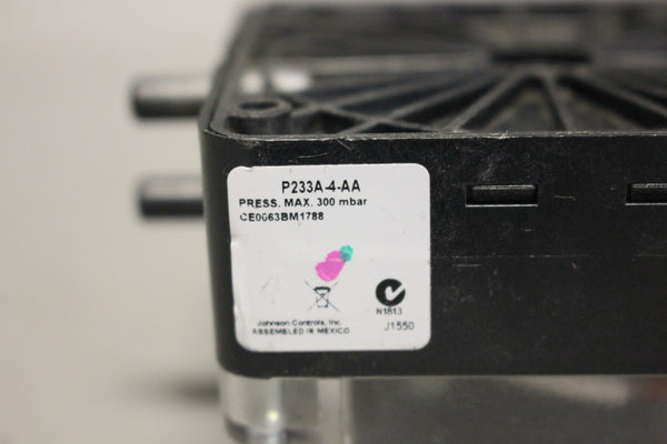 JOHNSON CONTROLS P233A-4-AA DIFFERENTIAL AIR PRESSURE SWITCH