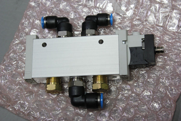 NEW FESTO DIRECTIONAL CONTROL SOLENOID VALVE VUVG-L18-M52-MT-G14-1P3