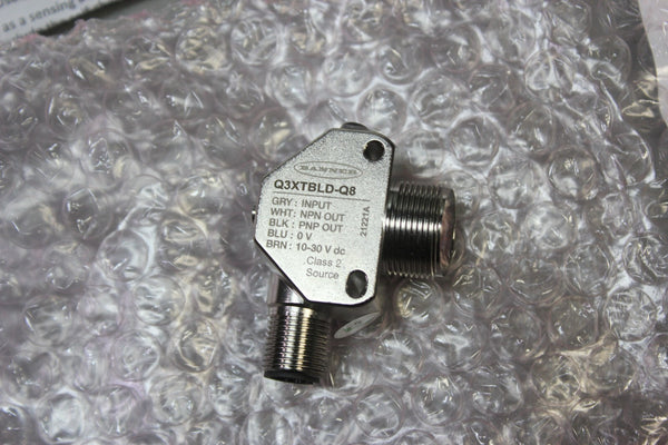 NEW BANNER LASER CONTRAST SENSOR Q3XTBLD-Q8