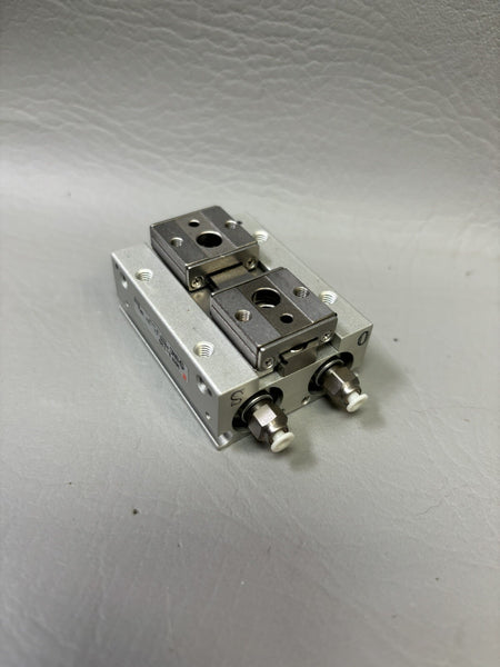 SMC MHF2-12D2 Air Gripper Cylinder 