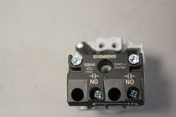 UNUSED SIEMENS 52PMBB1K BLACK PUSHBUTTON