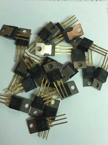 Lot of 22 ECG965  QQ8147 Gold Voltage Regulators