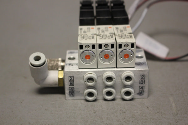 LOT OF 3 SMC VQD1151-5M0 Solenoid Valves