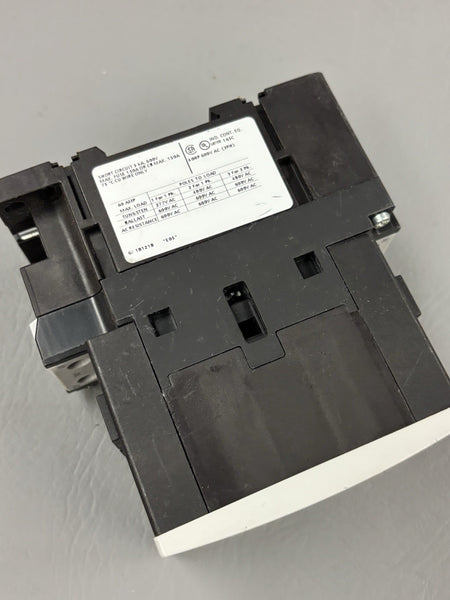 UNUSED SIEMENS POWER CONTACTOR 3RT1035-1AK60-0LE0