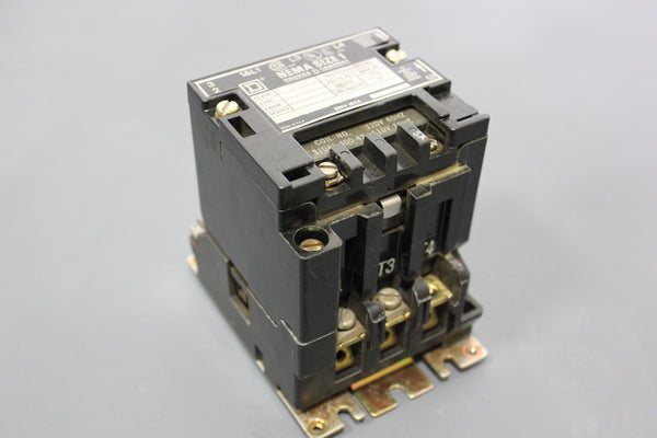 SQUARE D 600V CONTACTOR 8502 SC03 S A 120V COIL  (S9-2-82F)
