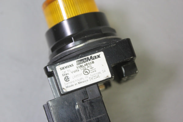 UNUSED SIEMENS 52BL4E9XB BLACK MAX PILOT LIGHT LAMP LED AMBER