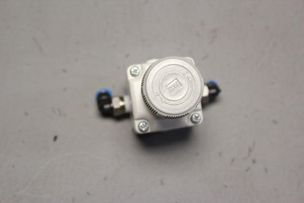 SMC PRECISION MODULAR REGULATOR IR1000-01