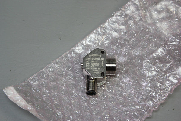 NEW BANNER LASER CONTRAST SENSOR Q3XTBLD200-Q8