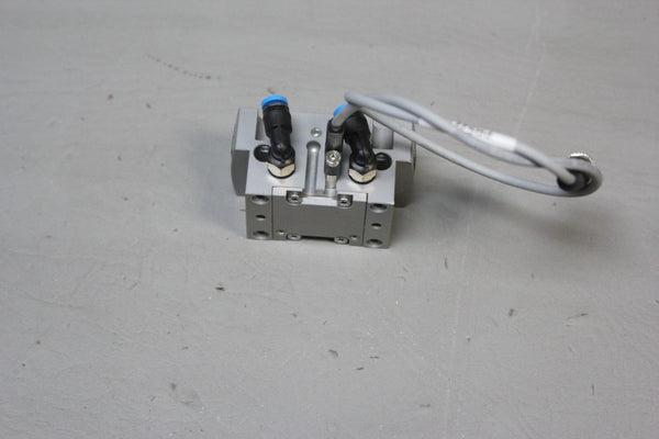 UNUSED FESTO  PARALLEL GRIPPER  P/N: HGPT-20-A-B
