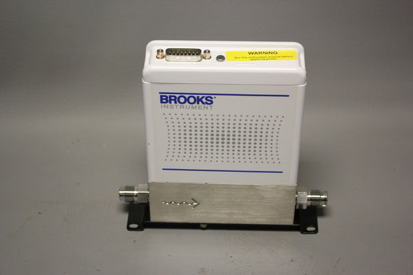 UNUSD BROOKS INSTRUMENTS QUANTUM SERIES CORIOLIS MASS FLOW CONTROLLER QMB