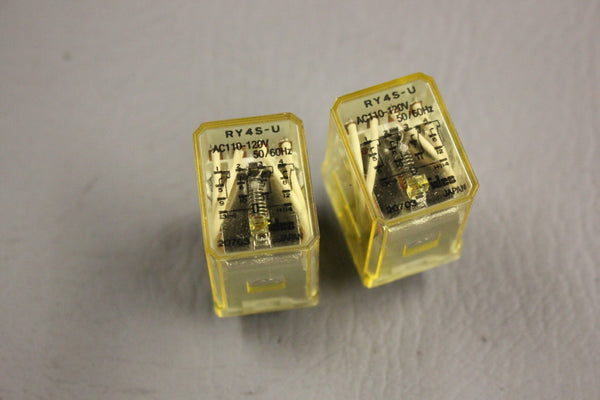 LOT OF TWO IDEC RELAY RY4S-U 20703