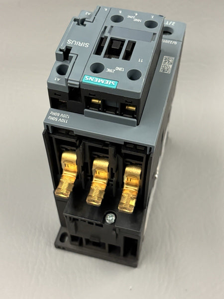 SIEMENS SIRIUS CONTACTOR 3RT2036-1AK60 3 POLE 380V 3RT20361AK60