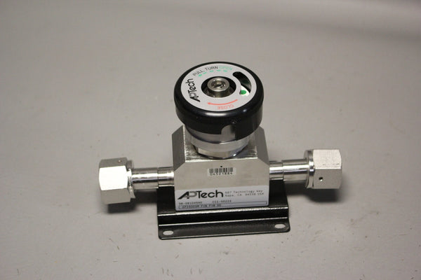UNUSED APTECH STAINLESS MANUALLY OPERATED DIAPHRAGM VALVE AP3900SM FV8 FV8 00