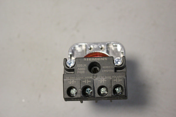 UNUSED SIEMENS  52SC6AE KEY CONTROL  SELECTOR SWITCH