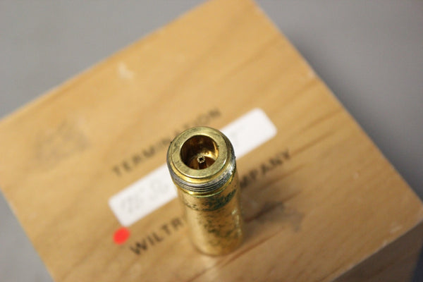 LOT OF WILTRON TERMINATIONS/SHORTS IN BOX 26N75 22N75 22NF72 26NF75