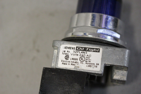 UNUSED SIEMENS 52PL4N5 BLUE ILLUMINATED PUSHBUTTON