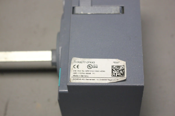 SIEMENS DOOR MOUNTED ROTARY OPERATOR SWITCH BREAKER 3VA9277-0FK43