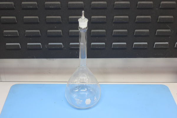 Kimble Kimax 28017 Class A 100mL Glass Volumetric Flask With Stopper 