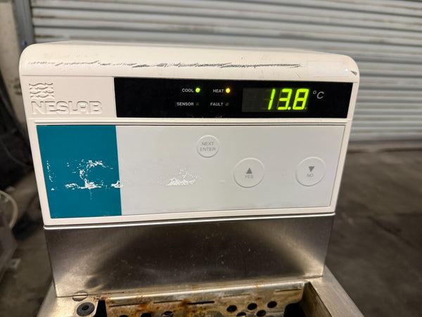 NESLAB LABORATORY COOLER/CIRCULATOR RTE-111 110V CHILLER+HEATER