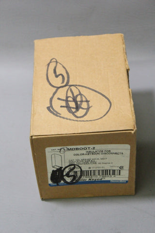 3 NEW THOMAS & BETTS INSULATOR FOR COLOR-KEYED (R) DISCONNECTS MDBOOT-2