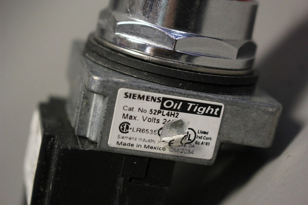 SIEMENS OIL TIGHT ILLUMINATED RED PILOT LIGHT 52PL4H2 W/52AATHN
