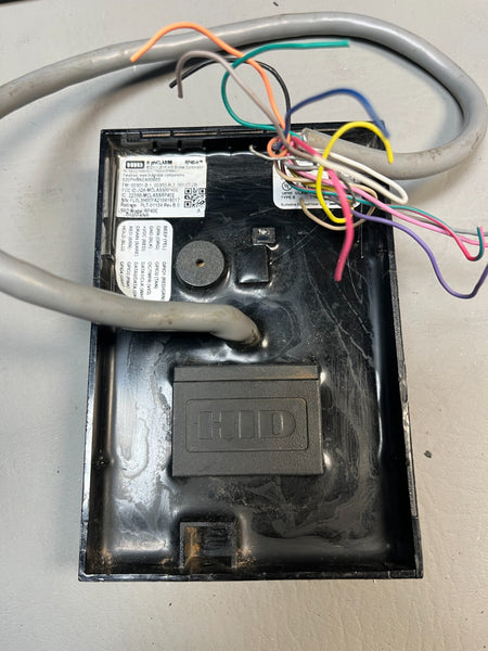 HID 920PHRNEK00005 multiCLASS RP40E Wall Switch Reader Black Bluetooth/OSDP Used