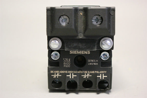 SIEMENS ILLUMINATED RED PUSH-BUTTON PILOT LIGHT 52PT6E2A W/52BJK, 52AAFE