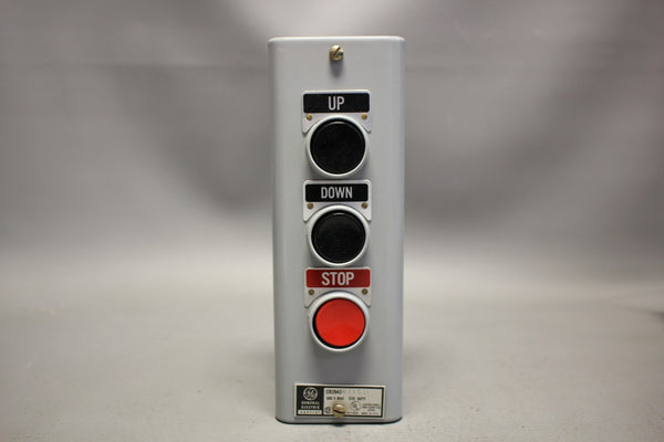 NEW GE PUSHBUTTON CONTROL STATION CR2943NA103F