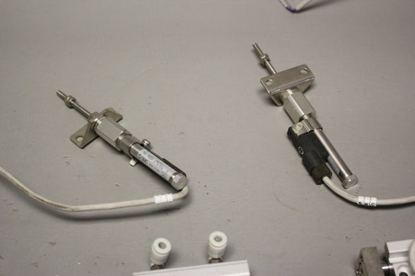 LOT OF 7 REXROTH & SMC PNEUMATIC CYLINDERS/SLIDES