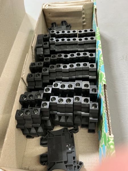 32 Phoenix Contact Terminal Clamps Conductor UT 6 BK