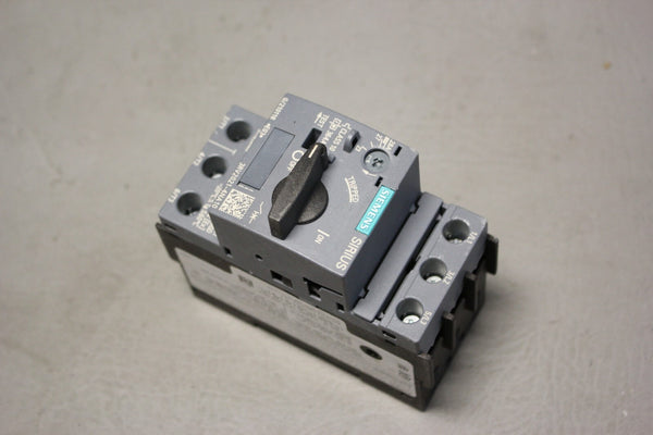UNUSED SIEMENS SIRIUS 3RV2021-4NA10 CIRCUIT BREAKER
