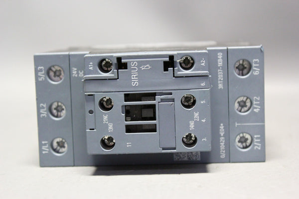 UNUSED SIEMENS SIRIUS 3-POLE, SIZE S2, POWER CONTACTOR 3RT2037-1KB40