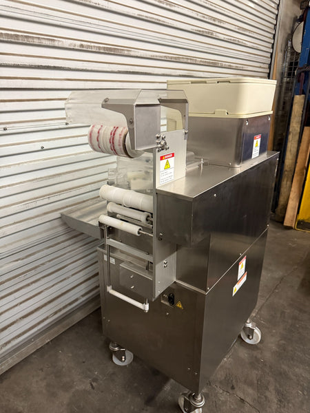 Suzumo SGP-SNB-ET Compact Sushi Forming & Wrapping Machine Robot 100V