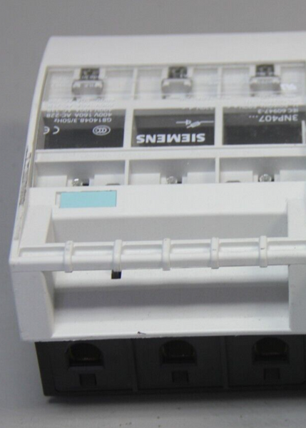 UNUSED SIEMENS FUSE SWITCH DISCONNECTOR FUSE HOLDER 3ZX1012-0NP40-2AA1