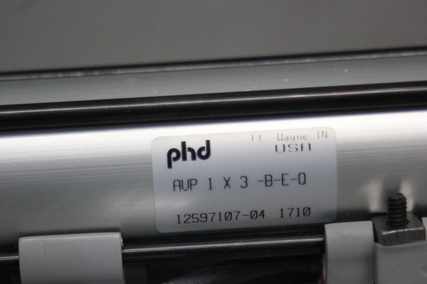 NEW PHD PNEUMATIC CYLINDER WITH SENSORS AVP 1X3-B-E-Q