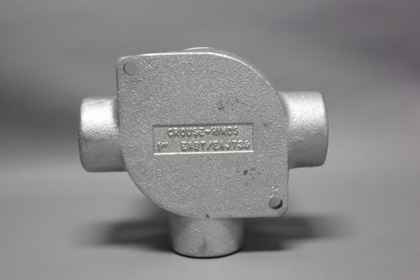EATON CROUSE-HINDS CONDULET EABT36 1" TYPE T CONDUIT OUTLET BOX WITH COVER