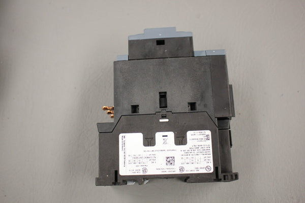 SIEMENS SIRIUS 3RT2037-1AK60 CONTACTOR UNIT