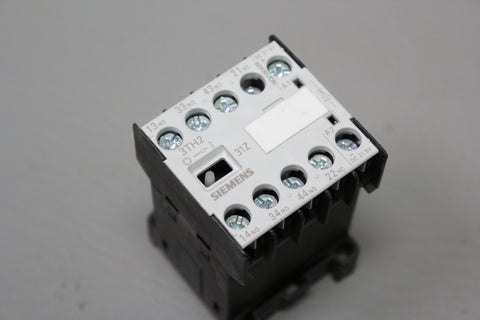 NEW SIEMENS CONTACTOR RELAY AC-15: 3TH2081-0GU4