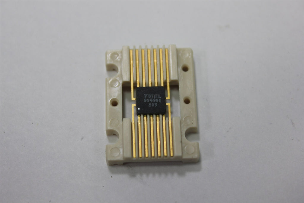 VINTAGE RARE FAIRCHILD FLATPACK IC PROCESSOR CERAMIC CHIP /GOLD FLAT PACK 9949