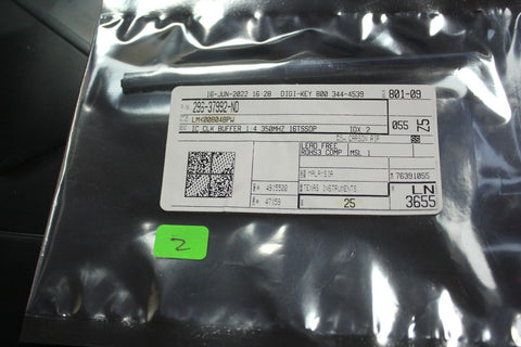 25 NEW TEXAS INSTRUMENTS CLOCK BUFFER IC LMK00804BPW