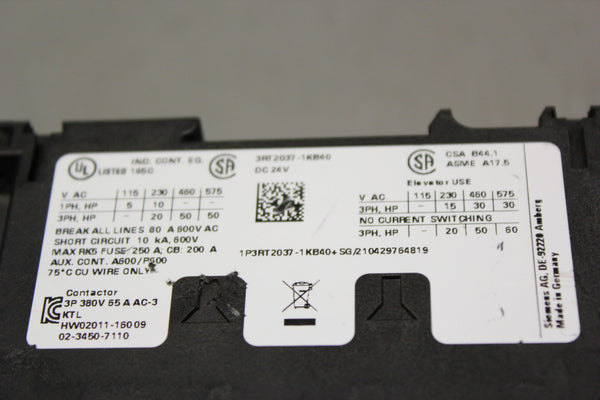 UNUSED SIEMENS SIRIUS 3-POLE, SIZE S2, POWER CONTACTOR 3RT2037-1KB40